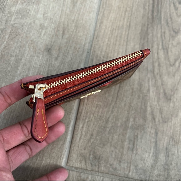 Coach Mini Skinny Id Case In Signature Canvas With Wild Strawberry Print - Picture 6 of 7